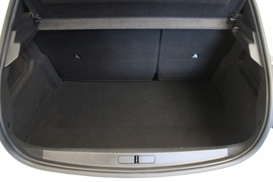 Peugeot 208 1.2 PureTech Blue Lease Active