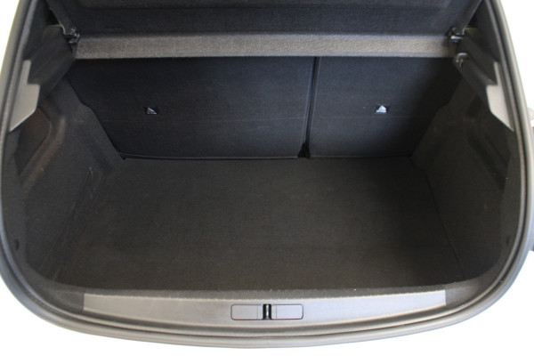 Peugeot 208 1.2 PureTech Blue Lease Active