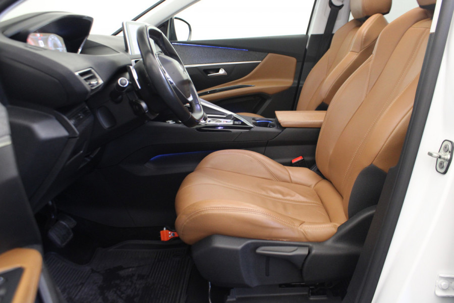 Peugeot 5008 1.2 PureTech Allure |Pano|Leder|Stoelverw.|