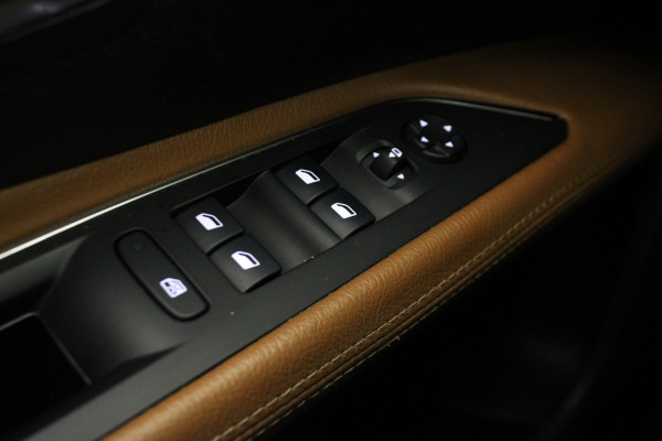 Peugeot 5008 1.2 PureTech Allure |Pano|Leder|Stoelverw.|