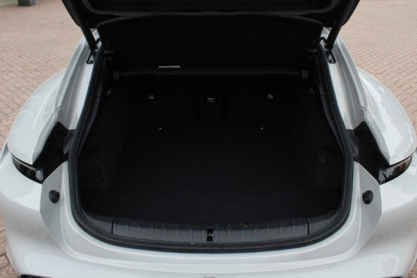 Porsche Taycan Cross Turismo 4 93 kWh / Panoramadak / 360Camera / Sportchrono / 20'' / Leder / Luchtvering / Stoelverwarming / DAB / Cruise Control