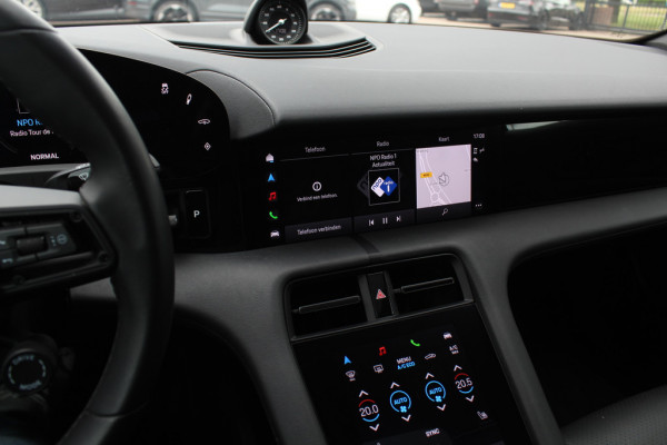 Porsche Taycan Cross Turismo 4 93 kWh / Panoramadak / 360Camera / Sportchrono / 20'' / Leder / Luchtvering / Stoelverwarming / DAB / Cruise Control