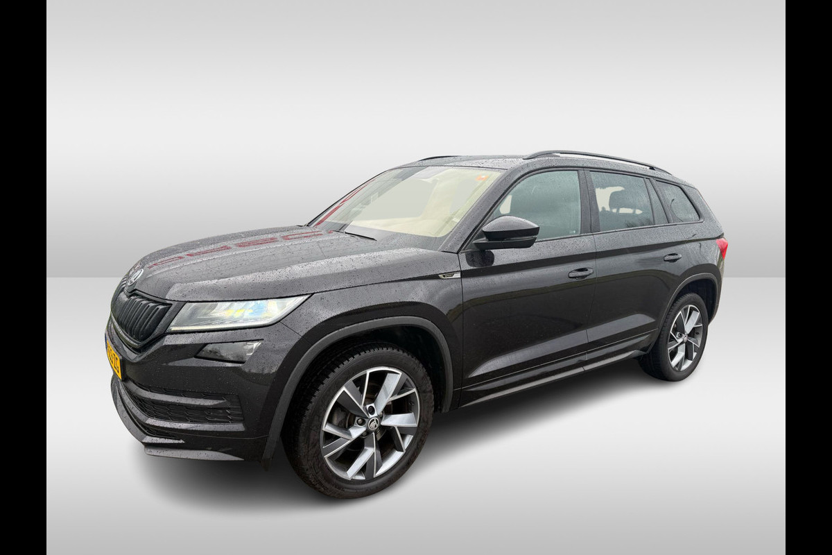 Škoda Kodiaq 1.5 TSI Sportline Business / Camera / Keyless / Sportstoelen / CarPlay / 19'' / Blackpack / Virtual Cockpit / Dodehoek / DAB / Stoelverwarming / ACC