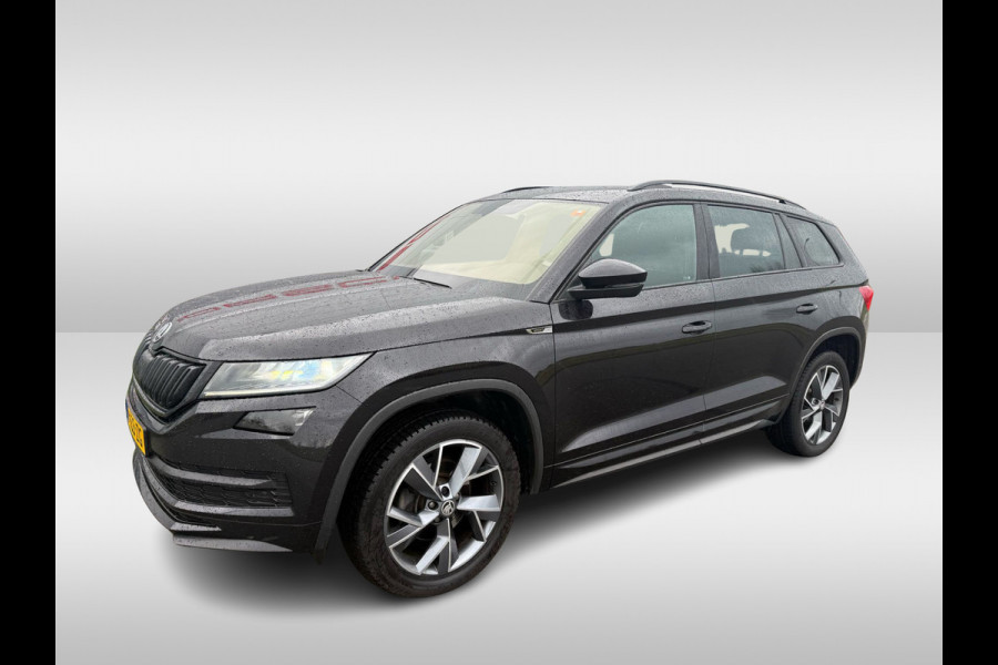 Škoda Kodiaq 1.5 TSI Sportline Business / Camera / Keyless / Sportstoelen / CarPlay / 19'' / Blackpack / Virtual Cockpit / Dodehoek / DAB / Stoelverwarming / ACC
