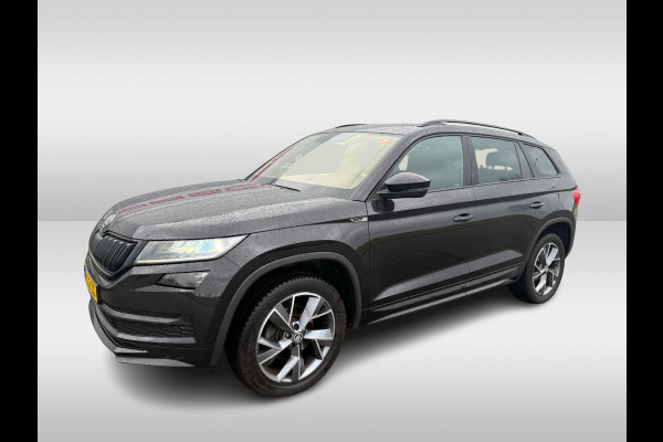Škoda Kodiaq 1.5 TSI Sportline Business / Camera / Keyless / Sportstoelen / CarPlay / 19'' / Blackpack / Virtual Cockpit / Dodehoek / DAB / Stoelverwarming / ACC