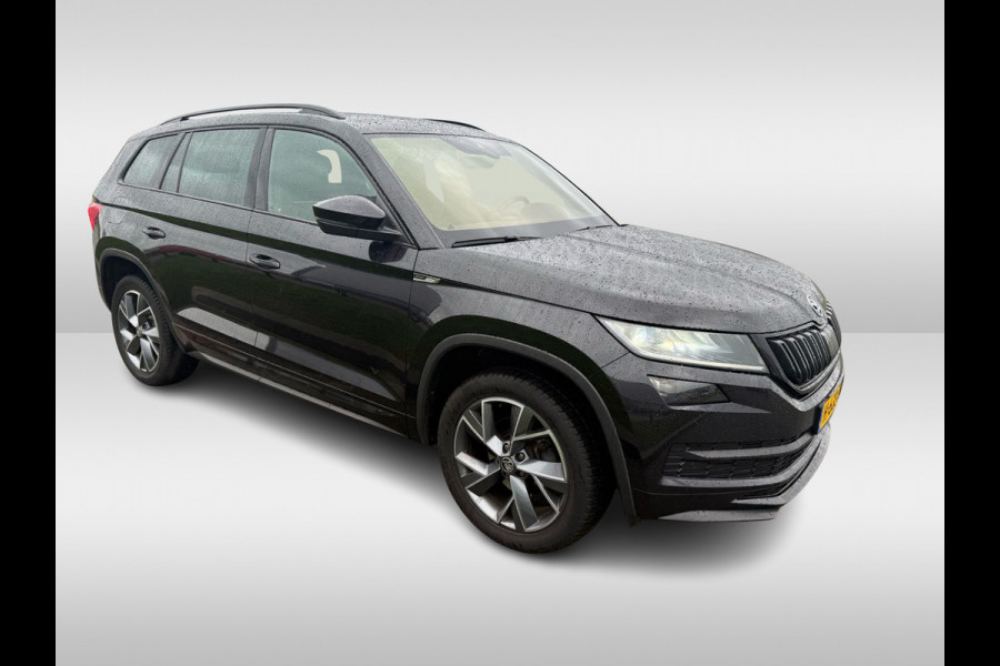 Škoda Kodiaq 1.5 TSI Sportline Business / Camera / Keyless / Sportstoelen / CarPlay / 19'' / Blackpack / Virtual Cockpit / Dodehoek / DAB / Stoelverwarming / ACC