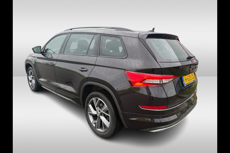 Škoda Kodiaq 1.5 TSI Sportline Business / Camera / Keyless / Sportstoelen / CarPlay / 19'' / Blackpack / Virtual Cockpit / Dodehoek / DAB / Stoelverwarming / ACC