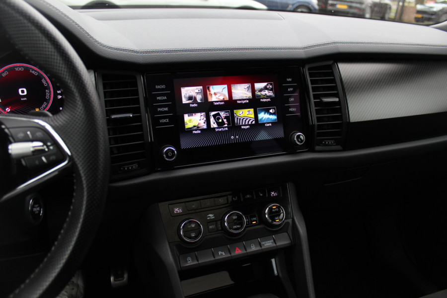 Škoda Kodiaq 1.5 TSI Sportline Business / Camera / Keyless / Sportstoelen / CarPlay / 19'' / Blackpack / Virtual Cockpit / Dodehoek / DAB / Stoelverwarming / ACC