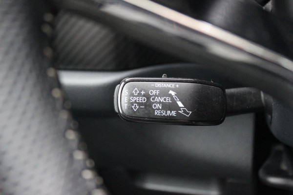 Škoda Kodiaq 1.5 TSI Sportline Business / Camera / Keyless / Sportstoelen / CarPlay / 19'' / Blackpack / Virtual Cockpit / Dodehoek / DAB / Stoelverwarming / ACC