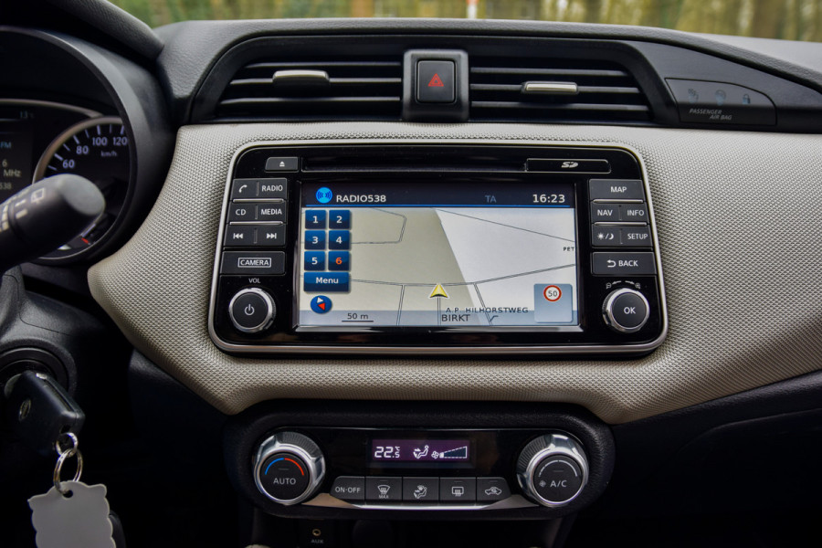 Nissan Micra 0.9 IG-T N-Connecta | Trekhaak | Camera | Navigatie | Bose sound