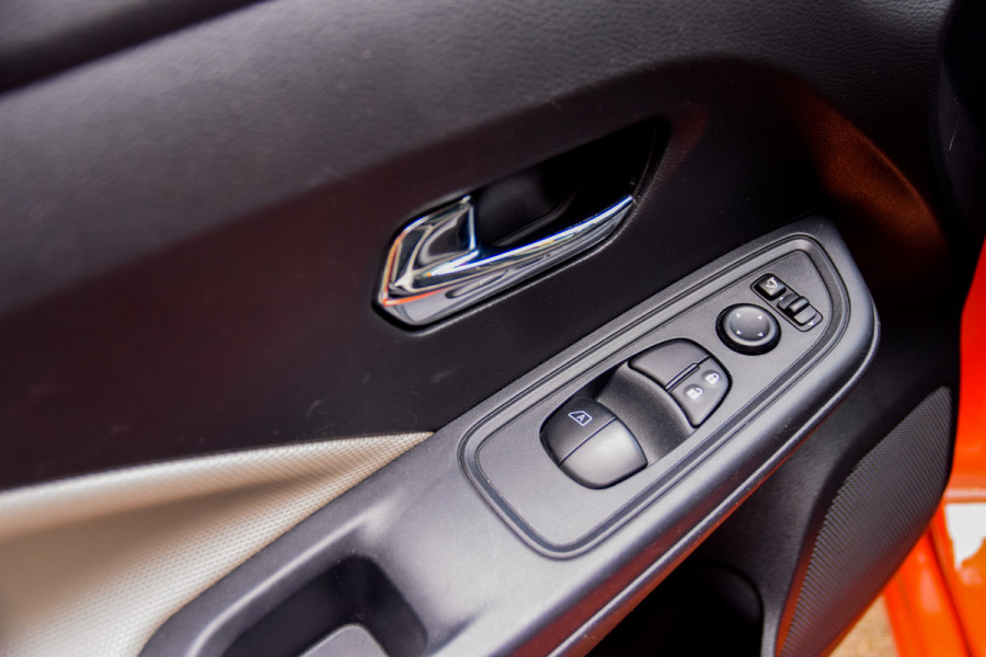 Nissan Micra 0.9 IG-T N-Connecta | Trekhaak | Camera | Navigatie | Bose sound