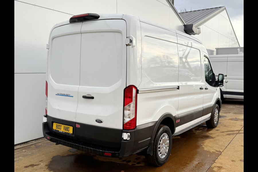 Ford E-Transit 89kWh 97.3% (SOH) 402km WLTP BEV Snelladen L2H2 Climate Control Carplay 360° Camera Stoelverwarming Parkeersensoren voor achter