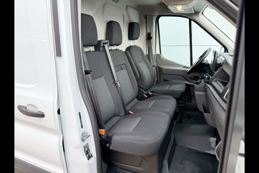 Ford E-Transit 89kWh 97.3% (SOH) 402km WLTP BEV Snelladen L2H2 Climate Control Carplay 360° Camera Stoelverwarming Parkeersensoren voor achter