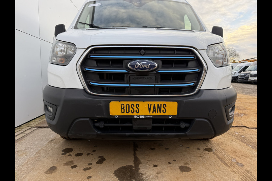 Ford E-Transit 89kWh 97.3% (SOH) 402km WLTP BEV Snelladen L2H2 Climate Control Carplay 360° Camera Stoelverwarming Parkeersensoren voor achter