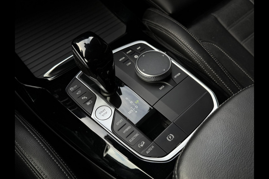 BMW X3 xDrive30e M SPORT | LEDER | 360 CAMERA | STOELVERWARMING |