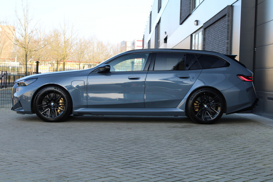 BMW 5 Serie Touring M5 | KERAMISCH | M-DRIVE PROFESSIONAL | COMFORT-PACK | ALCANTARA | 4X STOELVERW |