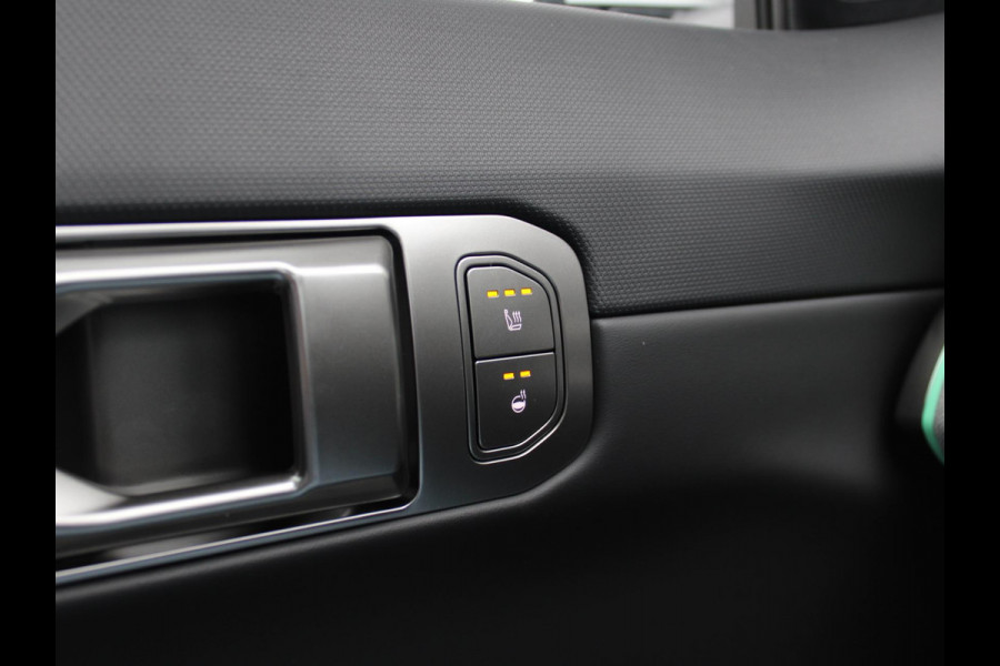 Kia EV4 Plus Advanced 81.4 kWh | DIRECT LEVERBAAR | Schuifkanteldak | Navigatie | Stoel en stuurverwarming | H&K | Elektrische achterklep