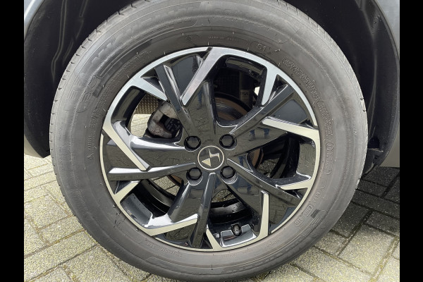 DS Ds 3 Crossback 100pk Performance Line (Stoelverwarming - Camera - Automatische Airco - Head up - Navigatie - Apple Carplay - Keyless Start)