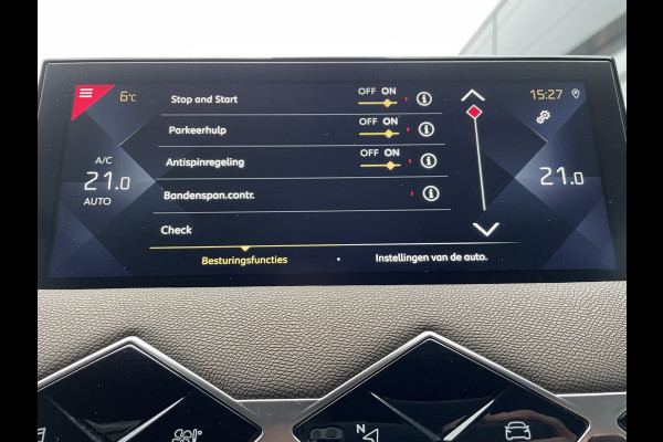 DS Ds 3 Crossback 100pk Performance Line (Stoelverwarming - Camera - Automatische Airco - Head up - Navigatie - Apple Carplay - Keyless Start)