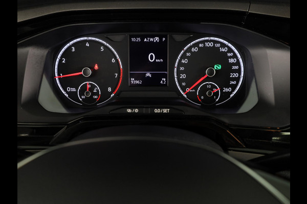 Volkswagen Polo 1.0 TSI Comfortline Business 95PK | Automaat (DSG) | Navigatie | Parkeersensoren