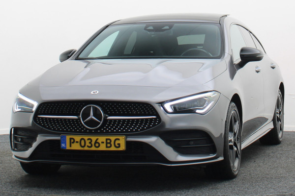 Mercedes-Benz CLA-Klasse Shooting Brake 250 e Premium Plus AMG Panoramadak, ACC, Camera, Sfeerverlichting, Trekhaak, Widescreen, 18"