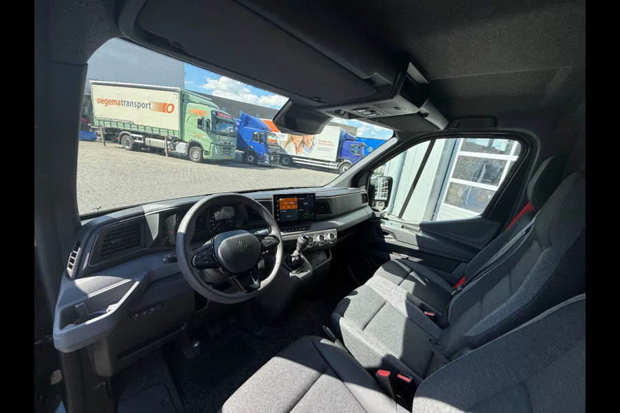 Renault Master RED EDITION 170pk L3H2 BPM VRIJ/ BETIMMERD/ SIDEBARS/ TREKHAAK/ CAMERA/ ALL WEATHER BANDEN/ RIJKLAAR!!!