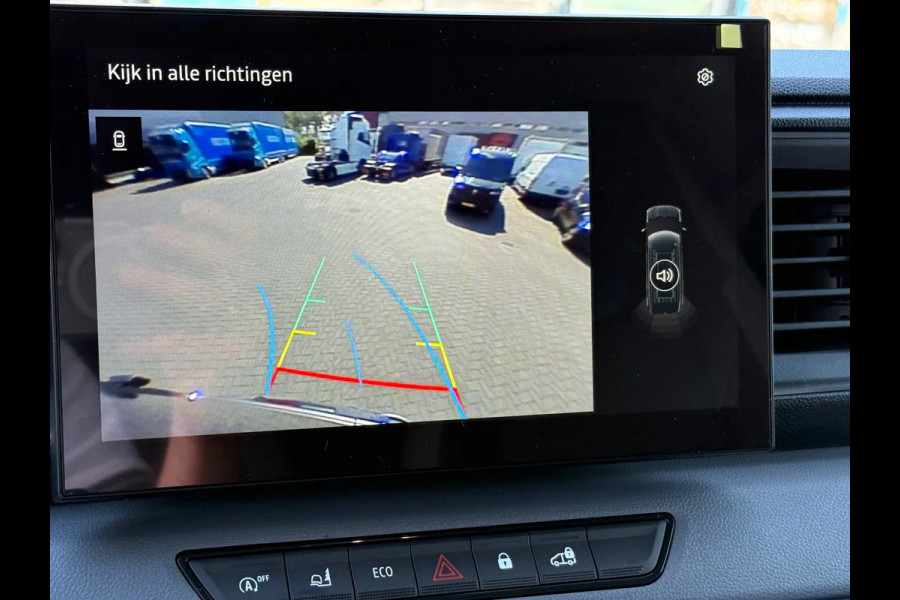 Renault Master RED EDITION 170pk L3H2 BPM VRIJ/ BETIMMERD/ SIDEBARS/ TREKHAAK/ CAMERA/ ALL WEATHER BANDEN/ RIJKLAAR!!!