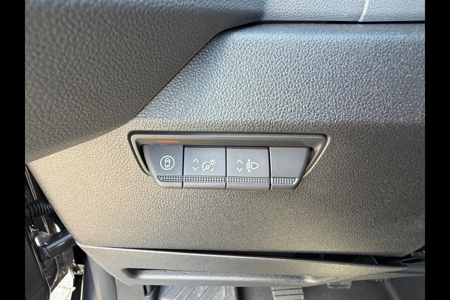 Renault Master RED EDITION 170pk L3H2 BPM VRIJ/ BETIMMERD/ SIDEBARS/ TREKHAAK/ CAMERA/ ALL WEATHER BANDEN/ RIJKLAAR!!!