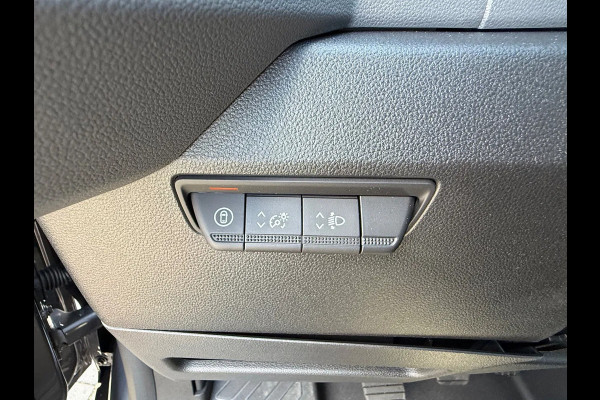 Renault Master RED EDITION 170pk L3H2 BPM VRIJ/ BETIMMERD/ SIDEBARS/ TREKHAAK/ CAMERA/ ALL WEATHER BANDEN/ RIJKLAAR!!!