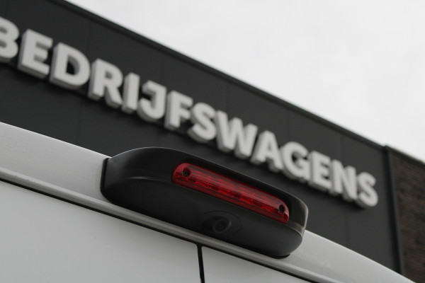 Opel Movano 33 2.2 CDTI 140pk L2H2 - Airco - Camera - Cruise - Blind Spot - 270 deuren - Rijklaar