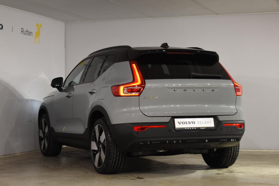 Volvo EX40 252PK Single Motor Extended Range 82 kWh Plus / Lounge pakket / Extra getint glas / Panoramadak / 360 camera / 20''velgen / zwart dak