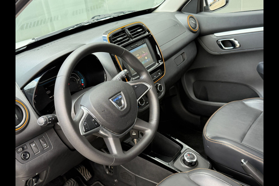 Dacia Spring Comfort Plus 27 kWh Navi Camera Leder