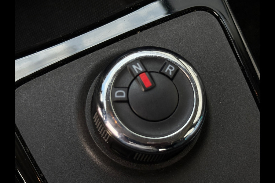 Dacia Spring Comfort Plus 27 kWh Navi Camera Leder