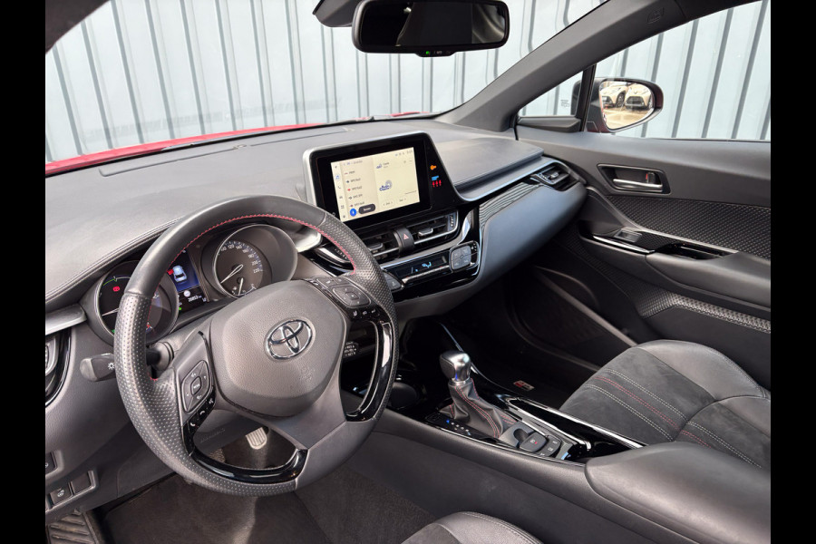 Toyota C-HR 1.8 Hybrid GR-Sport | Bi-Tone | Trekhaak | Dodehoek sensoren | Stoel & Stuur verw. | 19'' | Prijs Rijklaar!!