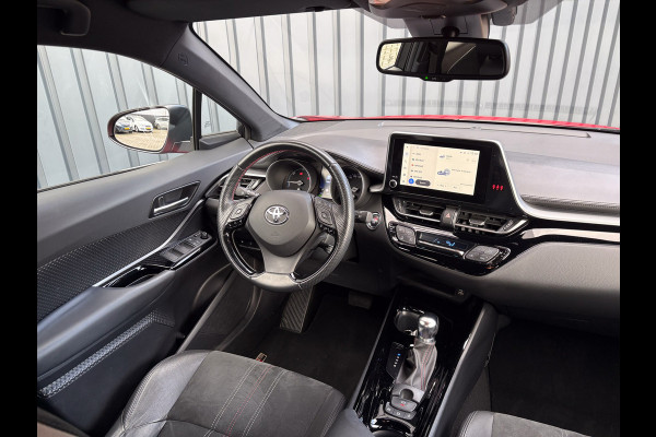Toyota C-HR 1.8 Hybrid GR-Sport | Bi-Tone | Trekhaak | Dodehoek sensoren | Stoel & Stuur verw. | 19'' | Prijs Rijklaar!!
