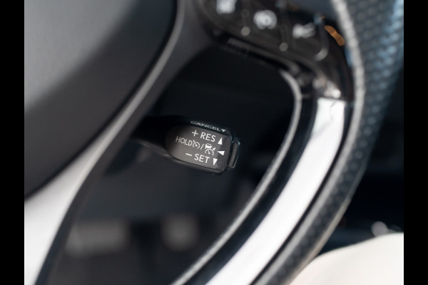 Toyota C-HR 1.8 Hybrid GR-Sport | Bi-Tone | Trekhaak | Dodehoek sensoren | Stoel & Stuur verw. | 19'' | Prijs Rijklaar!!