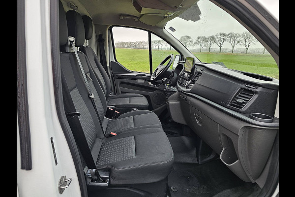 Ford Transit Custom 2.0 TDCI L2H1 Navi Airco 3 Zits PDC Cruise Control Euro6 105 PK!