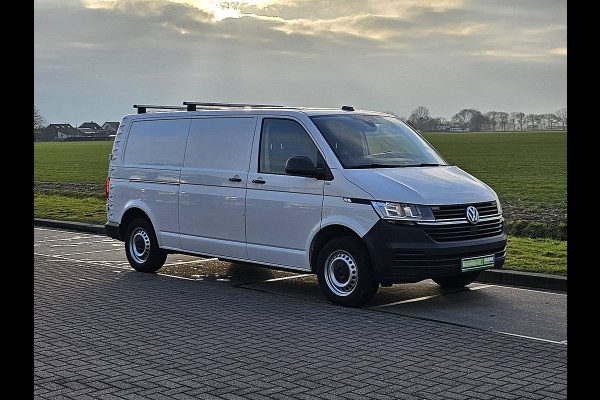 Volkswagen Transporter 2.0 TDI T6.1 L2H1 2x-Zijdeur Trekhaak Achterdeuren CarPlay!