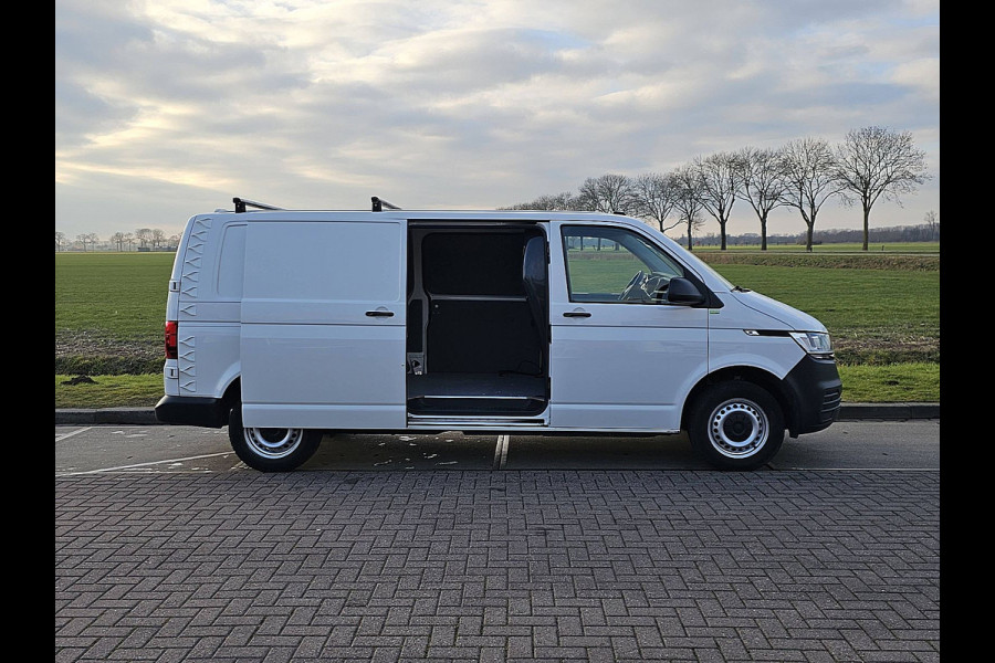 Volkswagen Transporter 2.0 TDI T6.1 L2H1 2x-Zijdeur Trekhaak Achterdeuren CarPlay!