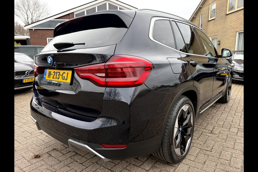 BMW iX3 High Executive 80 kWh Panoramadak, 360 Camera, Trekhaak, Harman/Kardon