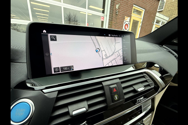 BMW iX3 High Executive 80 kWh Panoramadak, 360 Camera, Trekhaak, Harman/Kardon