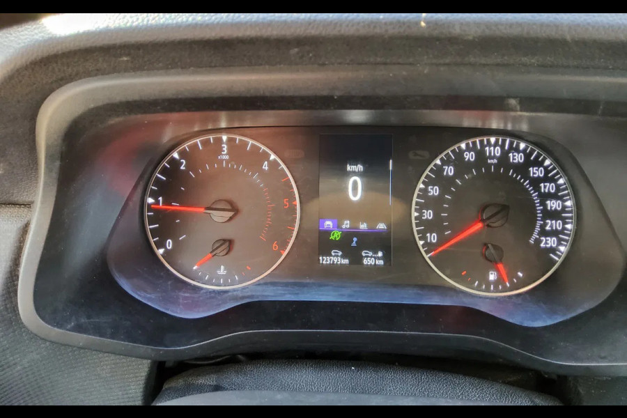 Renault Trafic L2H1 GESLOTEN - VTV-60-V - EURO 6