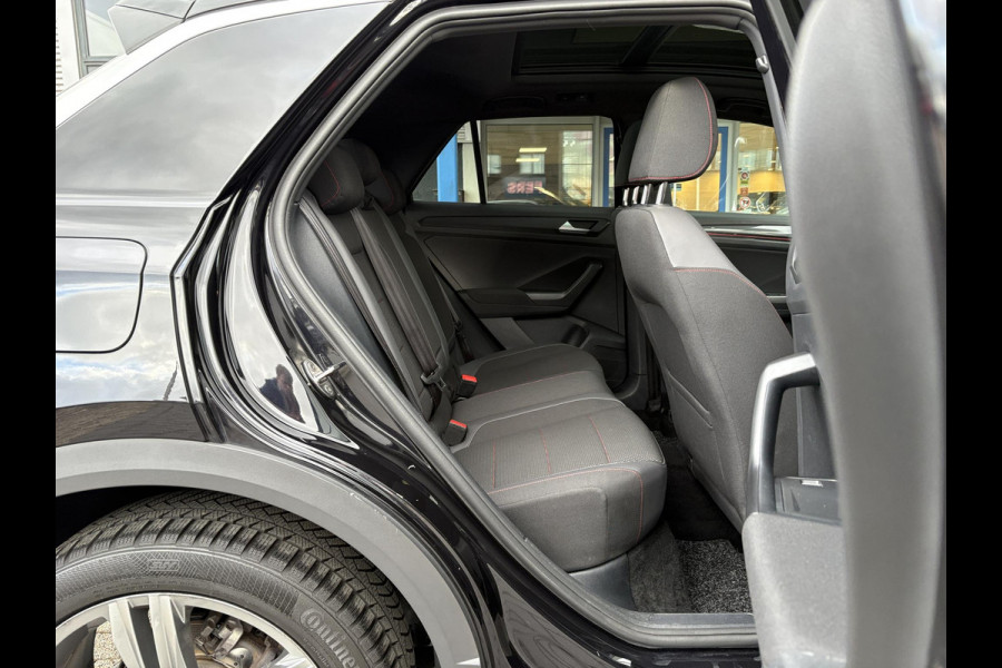 Volkswagen T-Roc 1.5 TSI Sport Business R-Line | VOL! | Afneembare Trekhaak | Panoramadak | Beats Audio | Stoelverwarming | Adaptive Cruise |