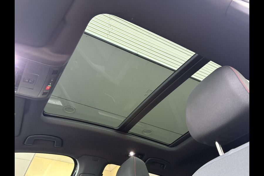 Volkswagen T-Roc 1.5 TSI Sport Business R-Line | VOL! | Afneembare Trekhaak | Panoramadak | Beats Audio | Stoelverwarming | Adaptive Cruise |