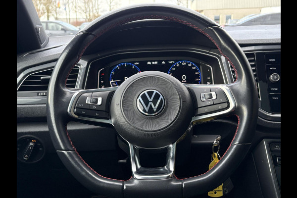 Volkswagen T-Roc 1.5 TSI Sport Business R-Line | VOL! | Afneembare Trekhaak | Panoramadak | Beats Audio | Stoelverwarming | Adaptive Cruise |