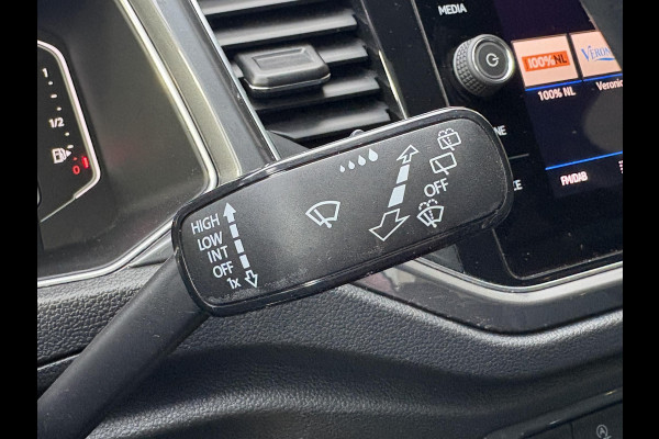 Volkswagen T-Roc 1.5 TSI Sport Business R-Line | VOL! | Afneembare Trekhaak | Panoramadak | Beats Audio | Stoelverwarming | Adaptive Cruise |