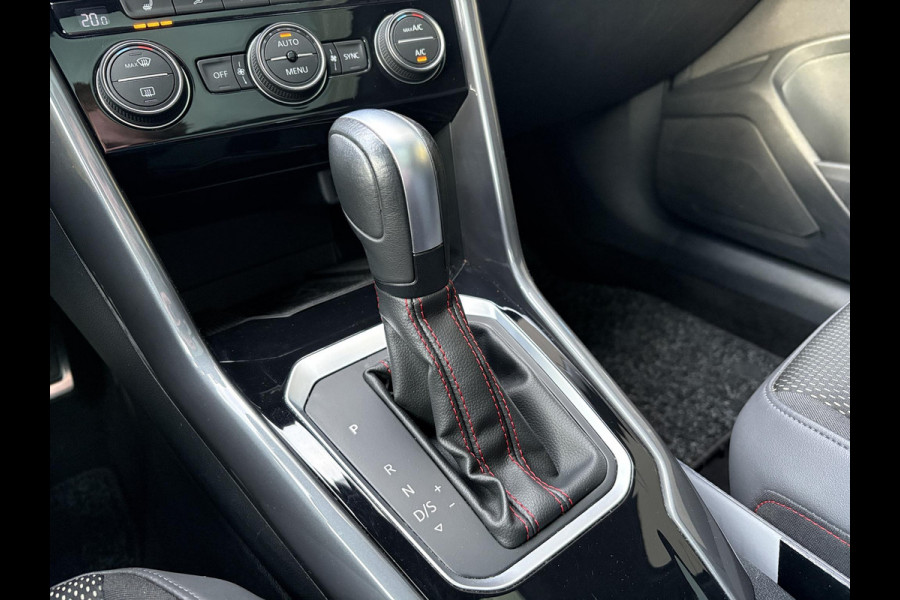 Volkswagen T-Roc 1.5 TSI Sport Business R-Line | VOL! | Afneembare Trekhaak | Panoramadak | Beats Audio | Stoelverwarming | Adaptive Cruise |