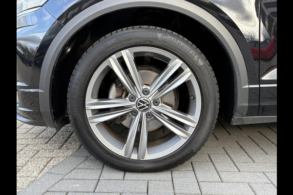 Volkswagen T-Roc 1.5 TSI Sport Business R-Line | VOL! | Afneembare Trekhaak | Panoramadak | Beats Audio | Stoelverwarming | Adaptive Cruise |