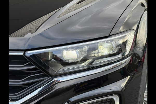 Volkswagen T-Roc 1.5 TSI Sport Business R-Line | VOL! | Afneembare Trekhaak | Panoramadak | Beats Audio | Stoelverwarming | Adaptive Cruise |