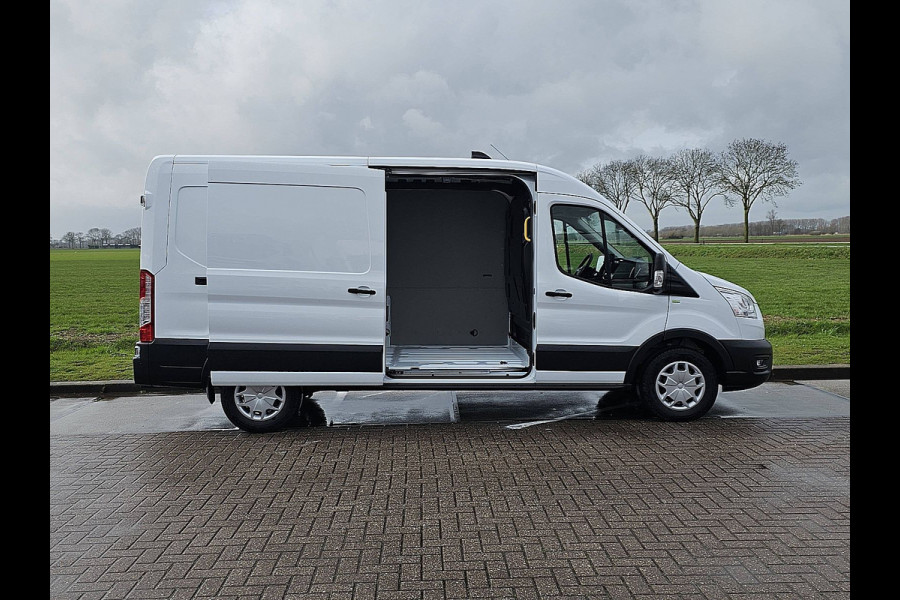 Ford Transit 350 2.0 TDCI L3H2 Trend NIEUW! Navi Camera Trekhaak